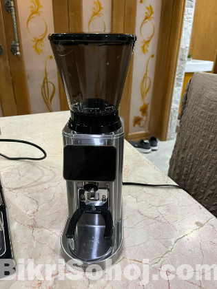 Miyako coffee maker with grinder